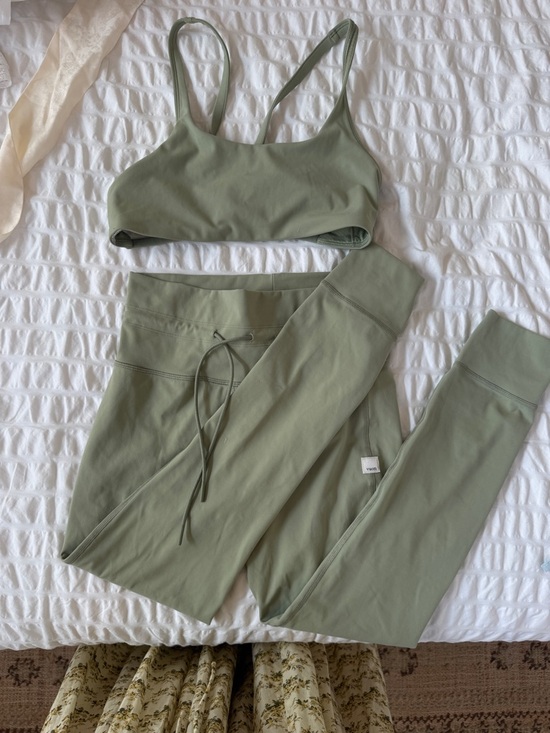 Vuori Other - Vuori Activewear Set - Sports Bra & Leggings